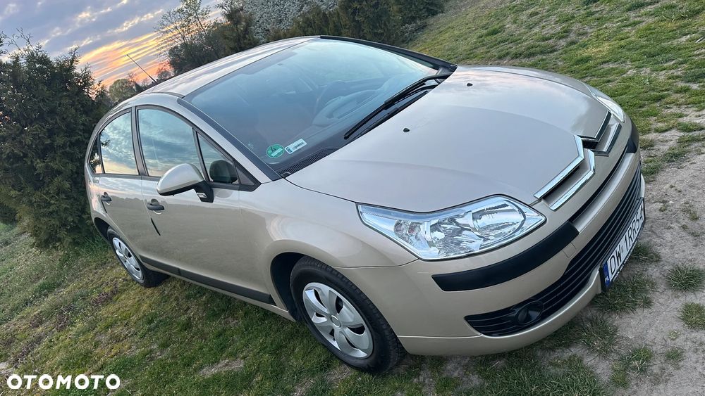 Citroën C4 1.4 16V Style - 28