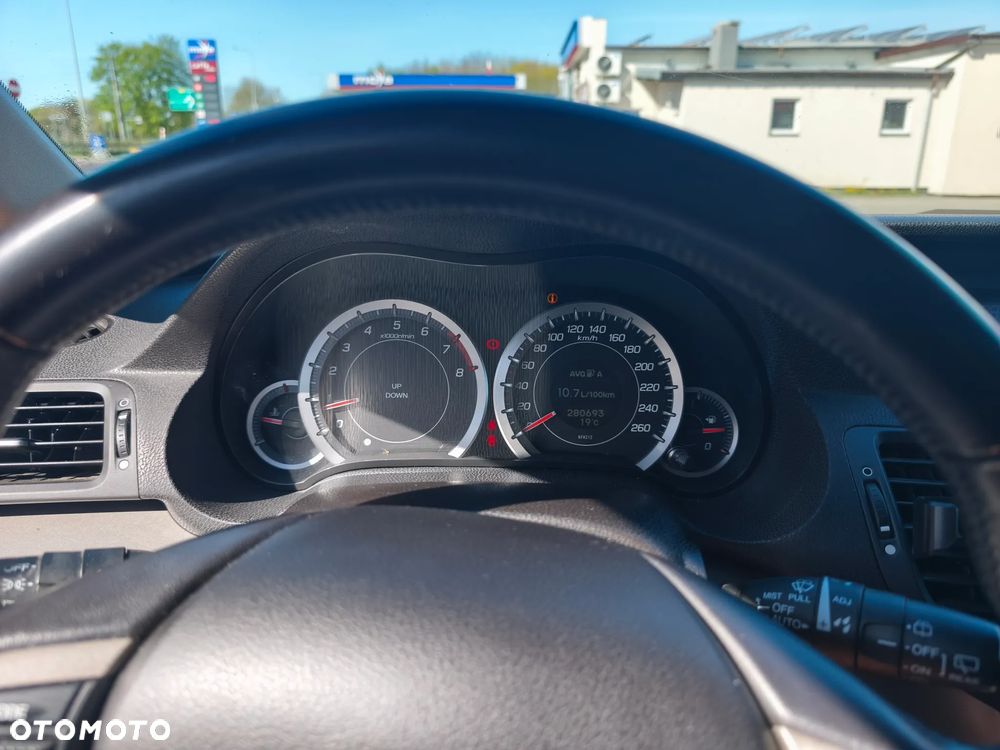 Honda Accord 2.0 Executive - 10