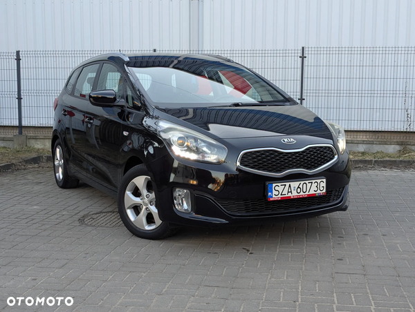 Kia Carens 1.6 GDI Attract