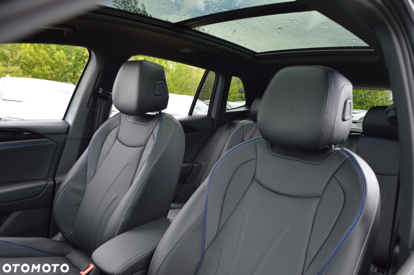 Volkswagen Tiguan - 11