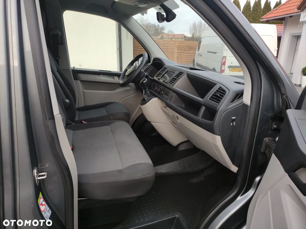 Volkswagen Transporter - 15