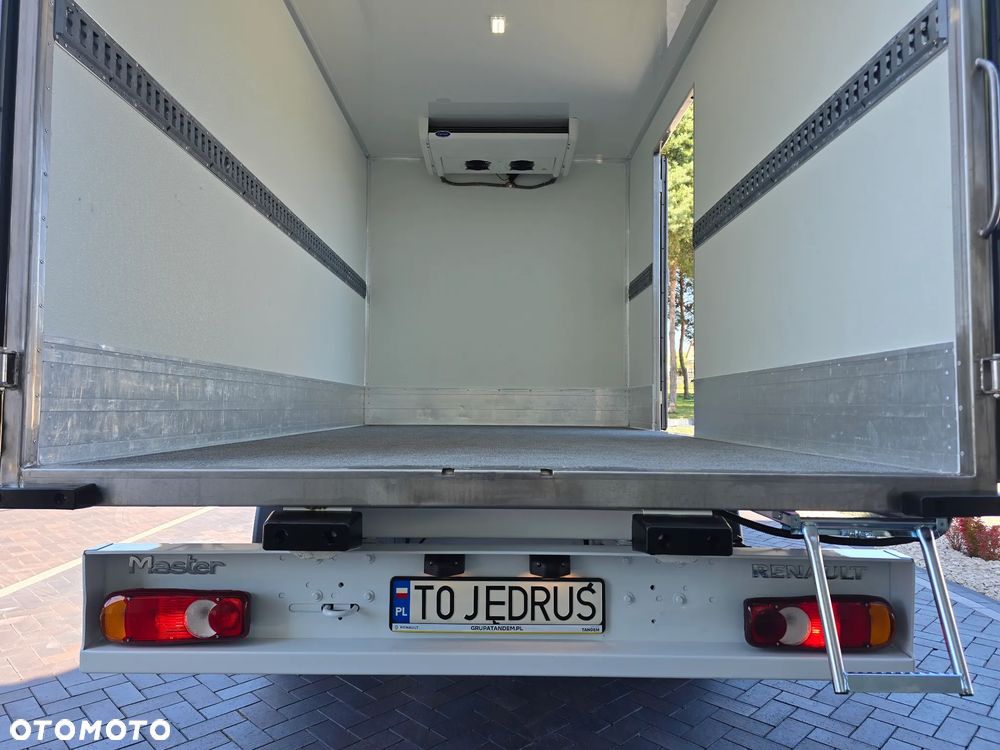 Renault MASTER TYLNA OŚ BLIŻNIACZA 7 PALET IGLOOCAR Carrier XARIOS 350 -29*C +29*C 230V POSTOJOWE PODŁONCZENIE SALON POLSKA 154 Tyś Km SERWIS ASO RENO DO OSTATNIEGO Km STAN JAK NOWY - 26