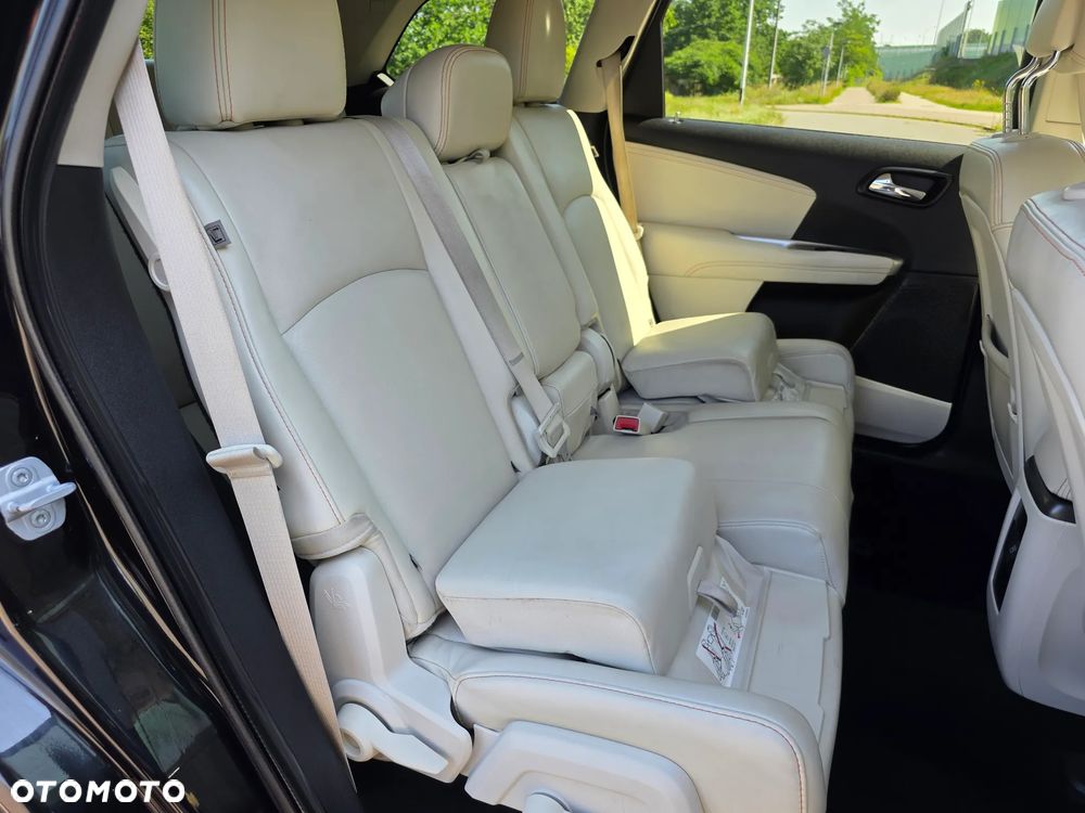Fiat Freemont 2.0 Multijet Lounge AWD - 29