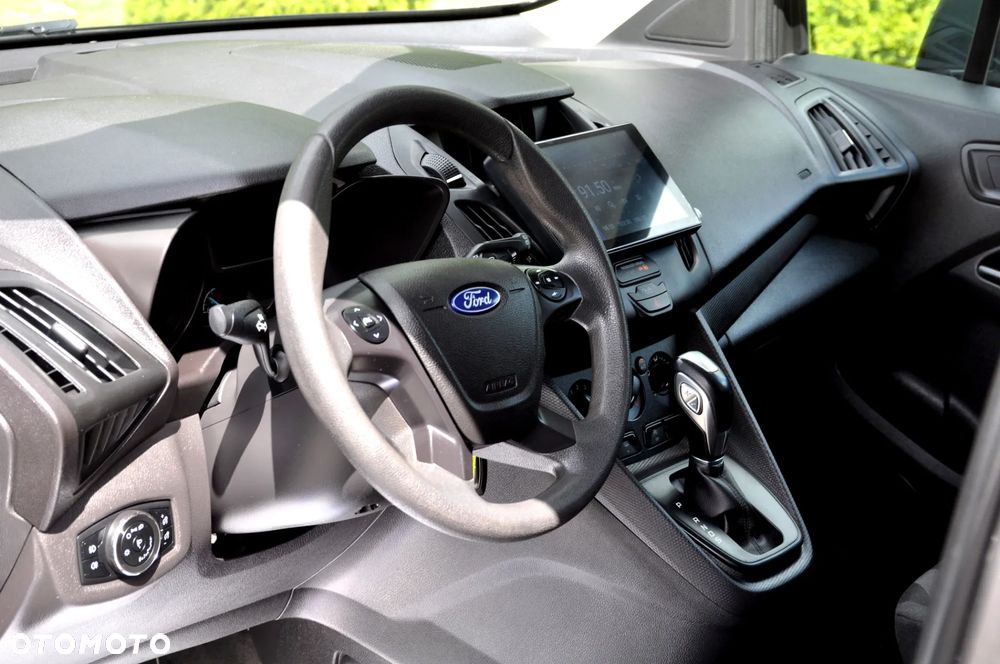 Ford Tourneo Connect Grand - 29