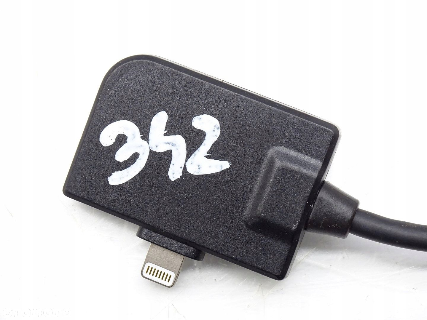 KABEL PRZEWÓD ADAPTER IPOD IPHONE VW GOLF VII 7 MK7 5N0035554H - 5