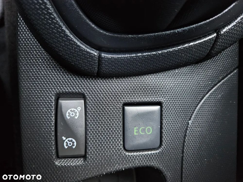 Renault Clio - 33