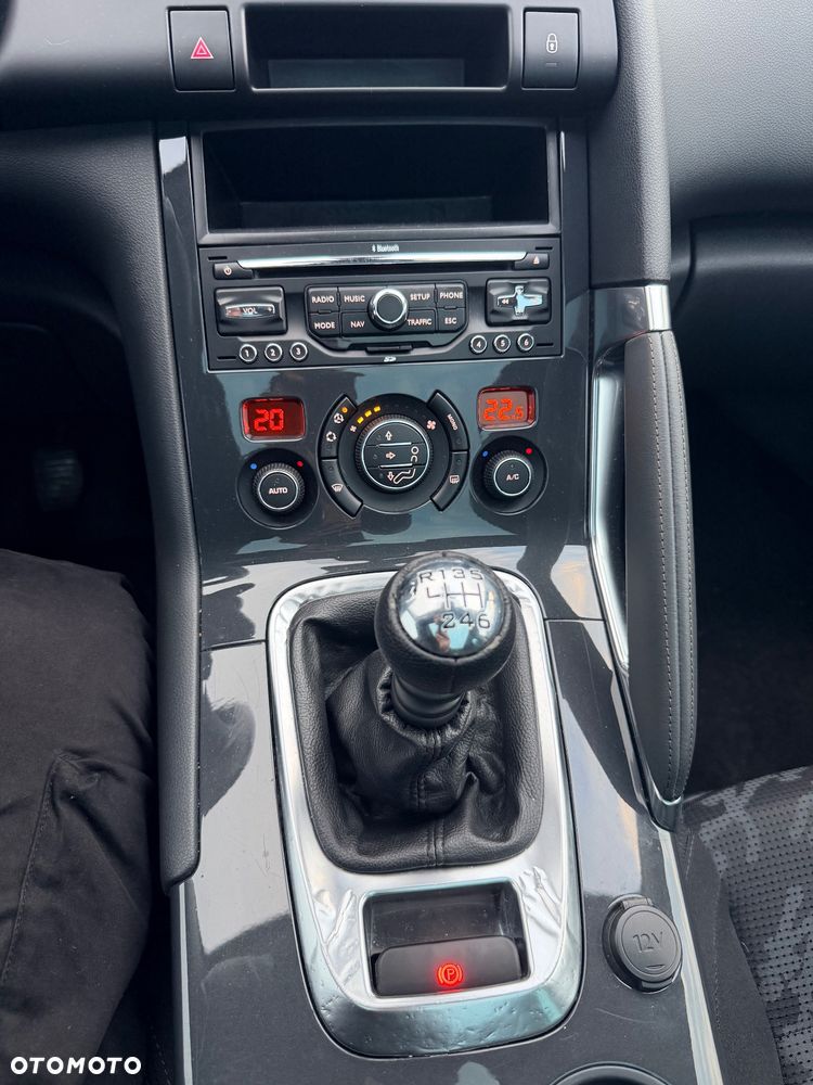 Peugeot 3008 1.6 Premium - 31