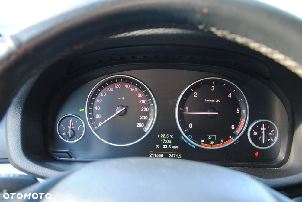 BMW X3 xDrive20d - 16