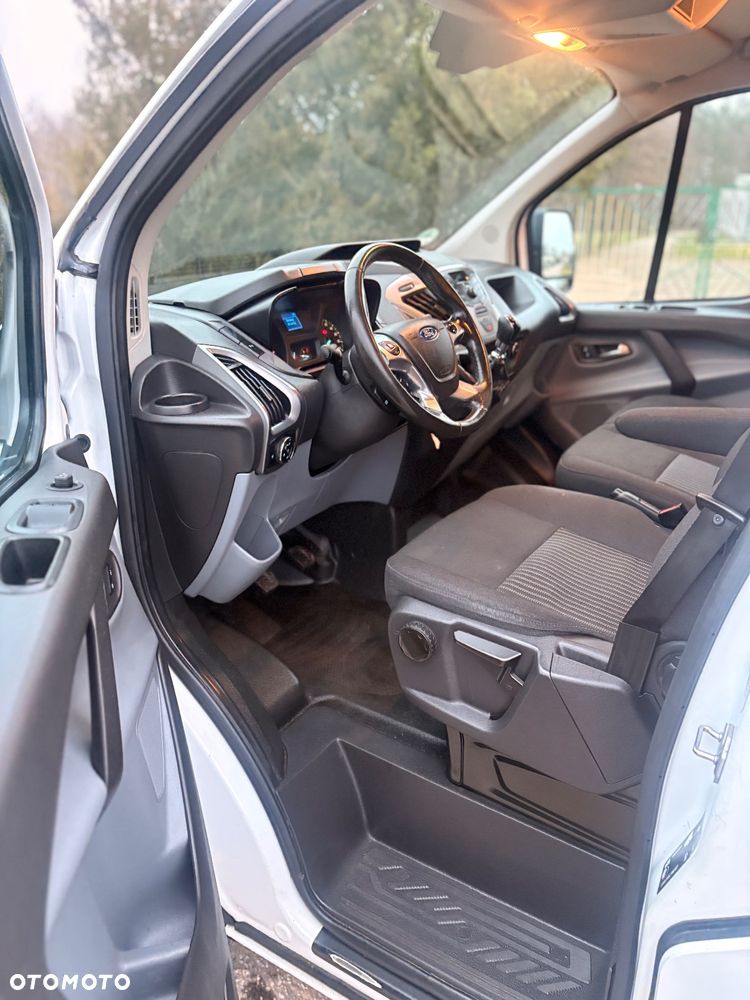 Ford Transit Custom - 10