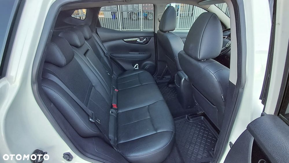 Nissan Qashqai 1.6 DCi Tekna+ - 19
