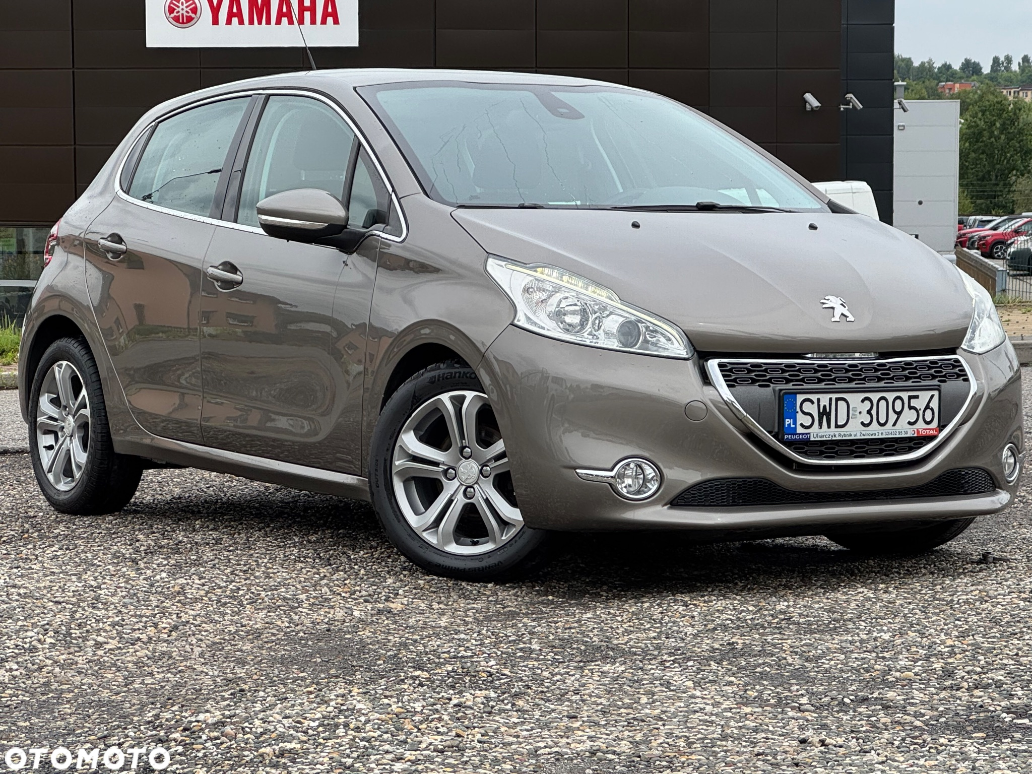 Peugeot 208 - 2