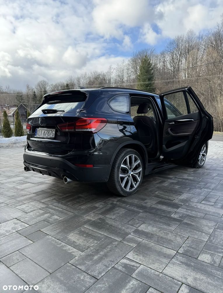 BMW X1 xDrive18d - 17