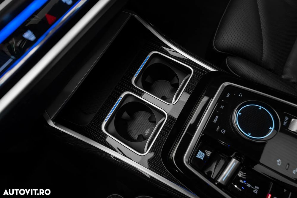 BMW Seria 7 740d xDrive MHEV - 21