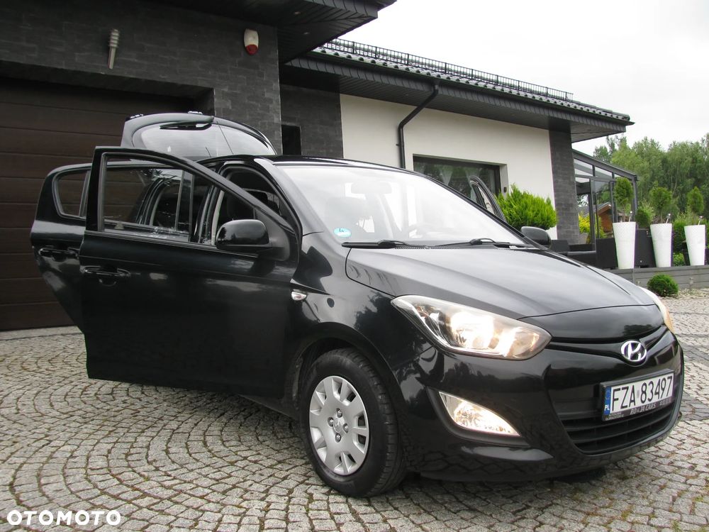 Hyundai i20 1.2 Fifa World Cup Edition - 10