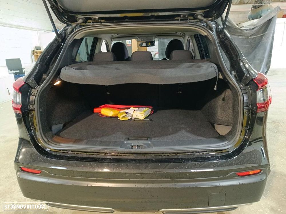 Nissan Qashqai 1.3 DIG-T N-Connecta J18 - 8