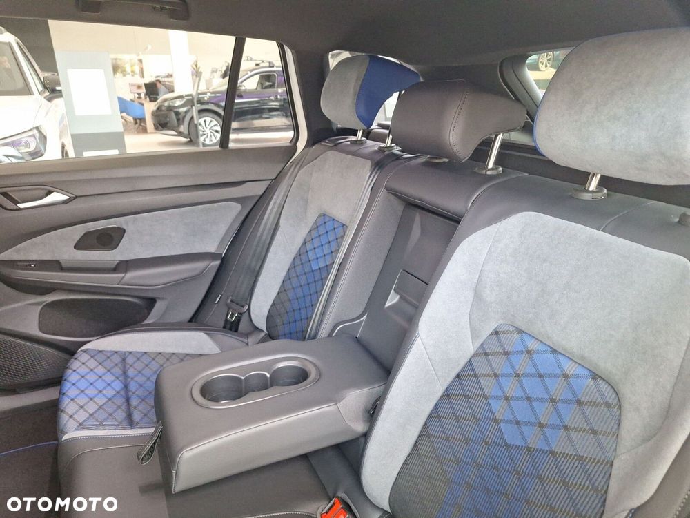 Volkswagen Golf Variant - 16