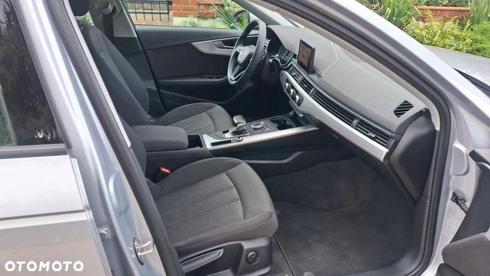 Audi A4 Avant 2.0 TDI S tronic design - 21