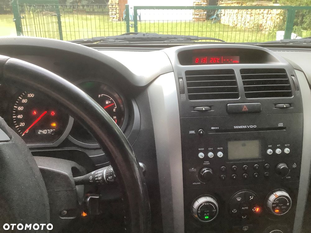 Suzuki Grand Vitara 2.0 De Luxe - 7