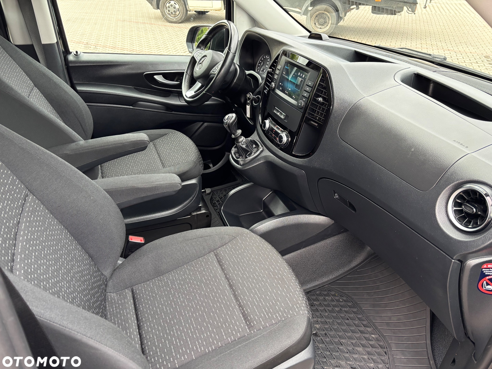 Mercedes-Benz Vito - 17