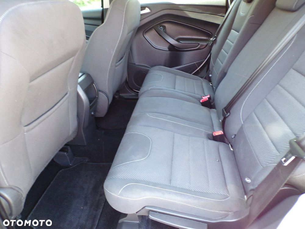 Ford Kuga - 27