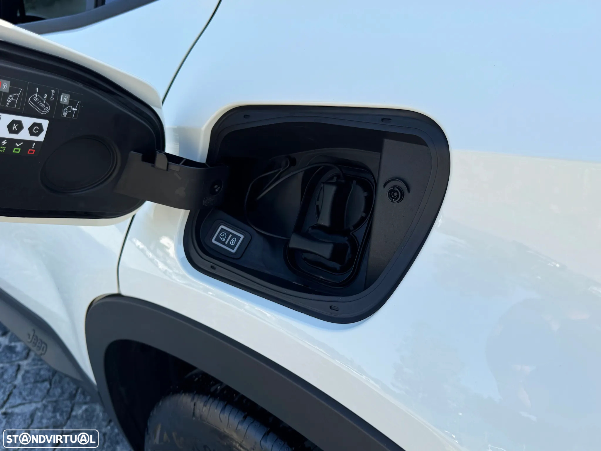 Jeep Avenger 54 kWh Longitude - 32