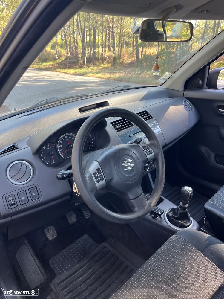 Suzuki Swift - 13