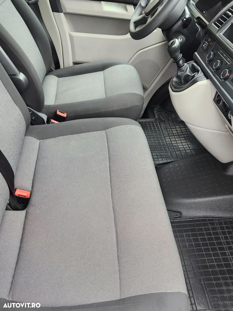 Volkswagen Transporter - 2