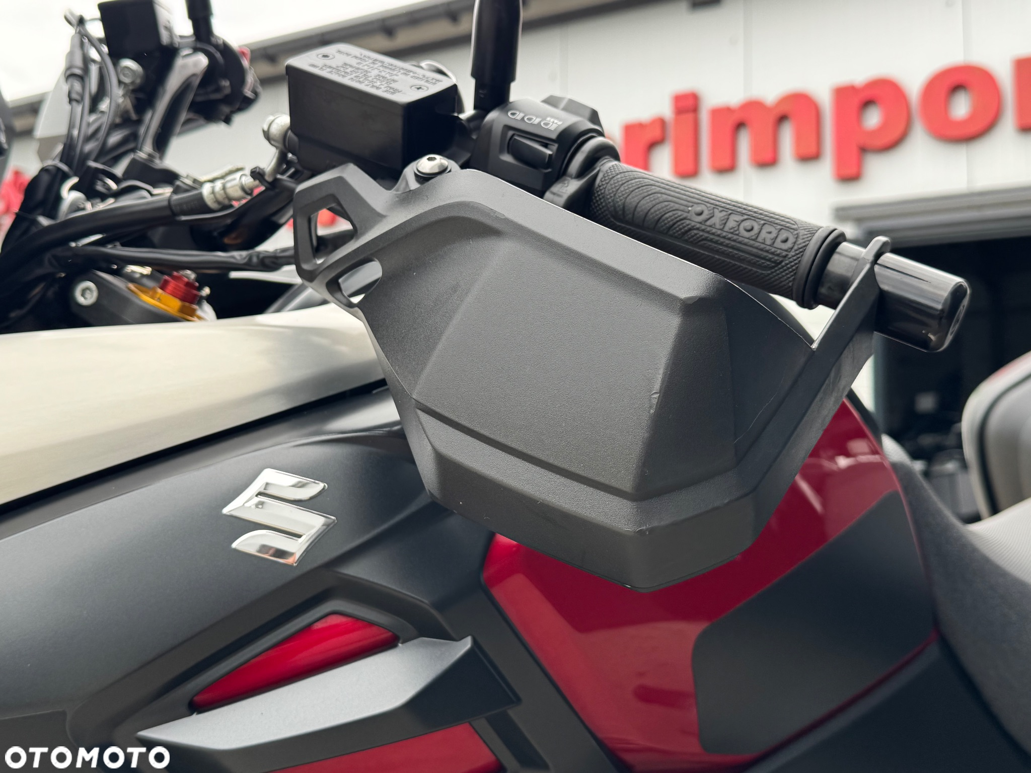 Suzuki V-STROM - 20