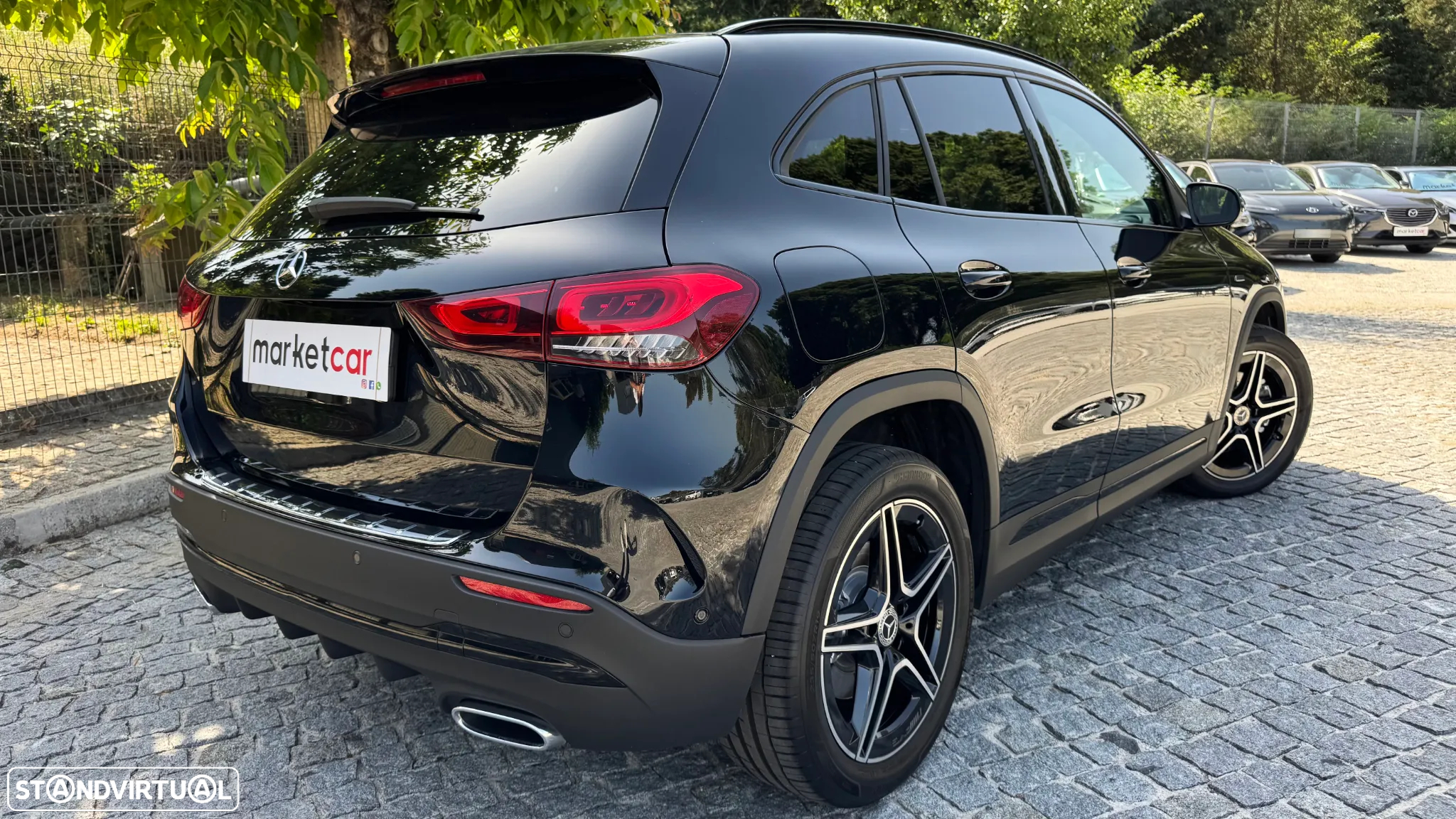 Mercedes-Benz GLA 250 e AMG Line - 13
