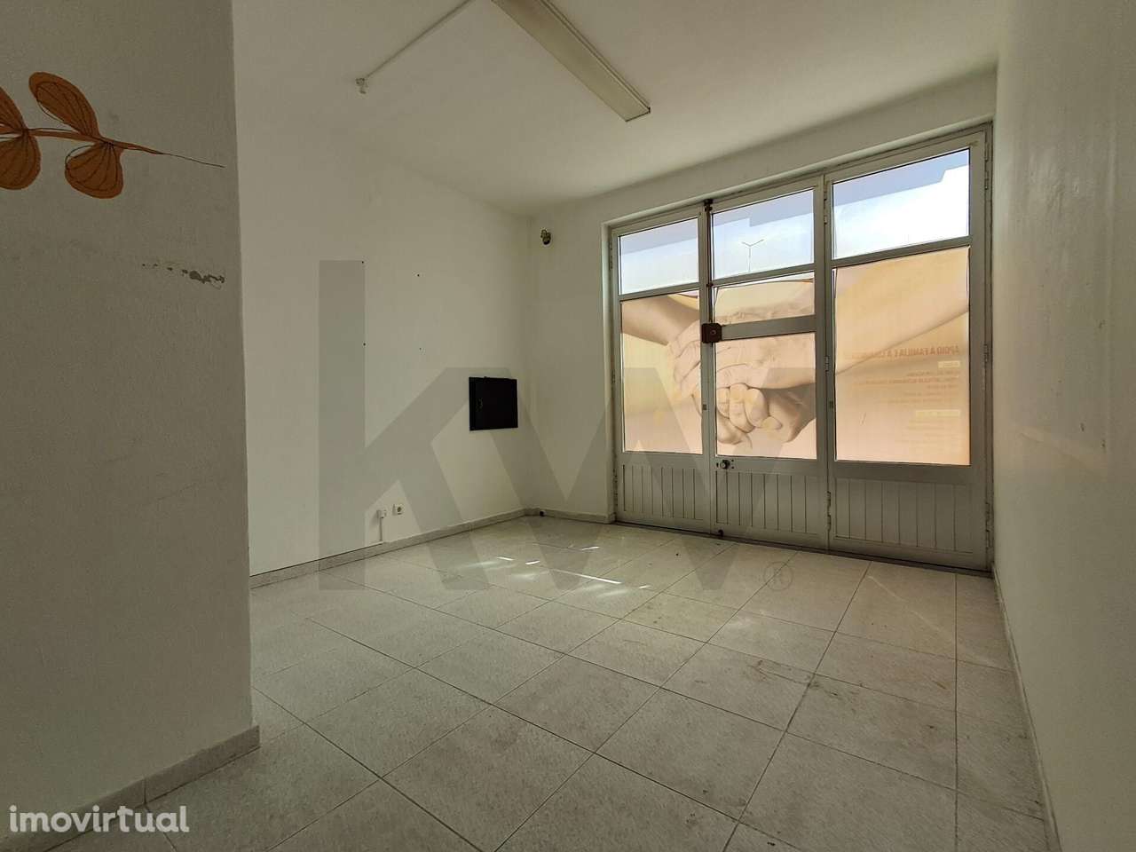 Loja com Grande Potencial para Comércio ou Serviços – Almeirim - Grande imagem: 3/21