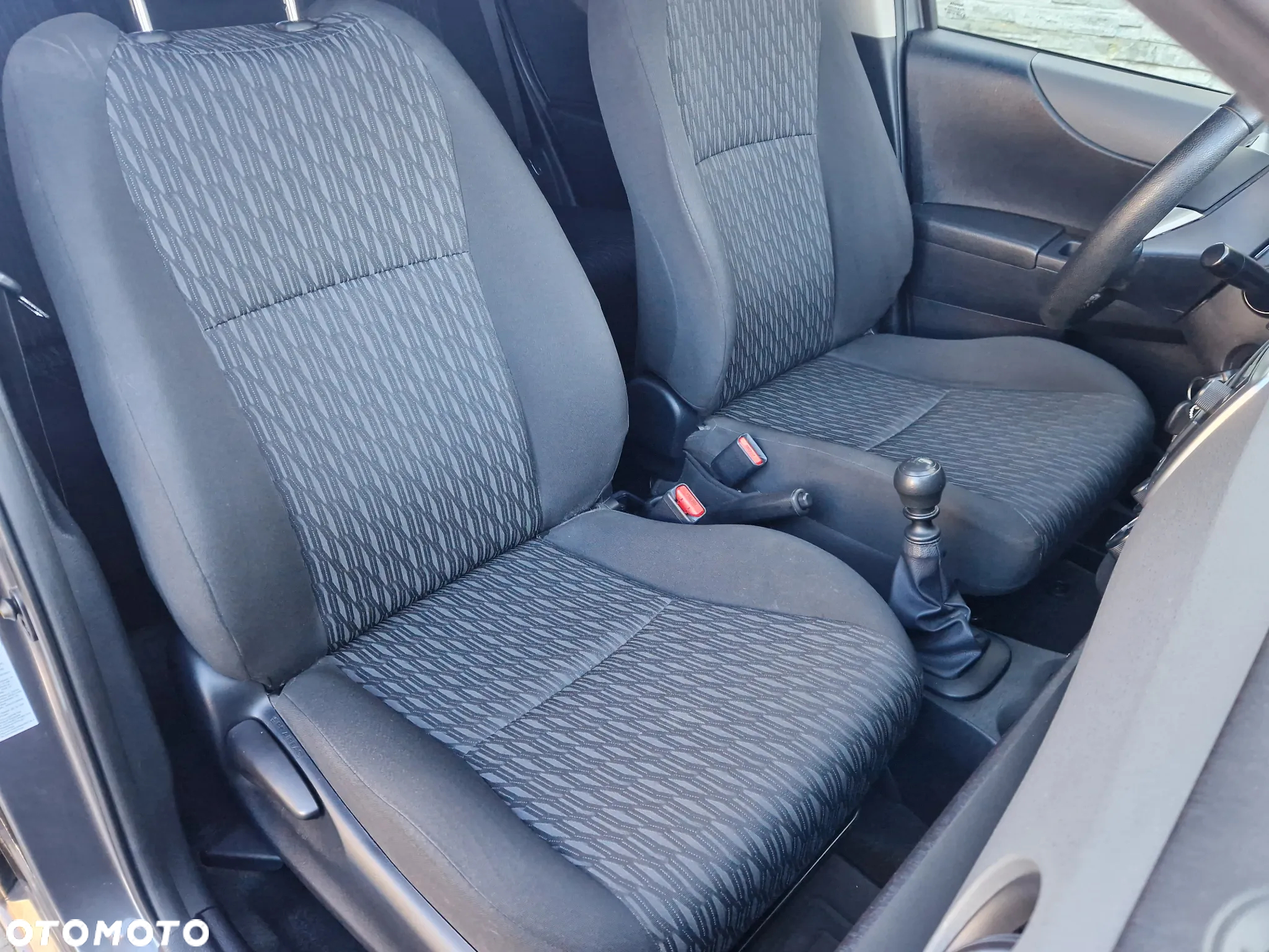 Toyota Yaris 1.33 VVT-i Cool - 22