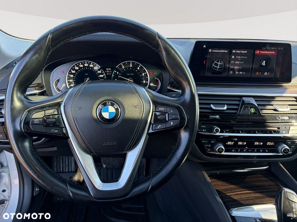 BMW Seria 5 540i xDrive Luxury Line - 15