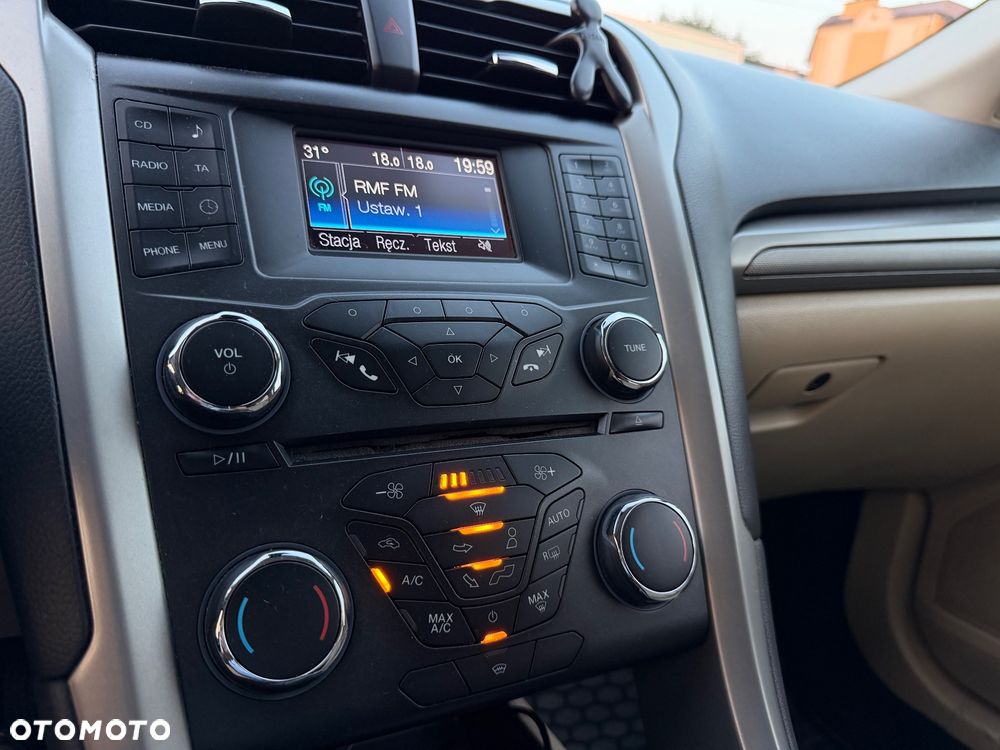 Ford Mondeo - 19