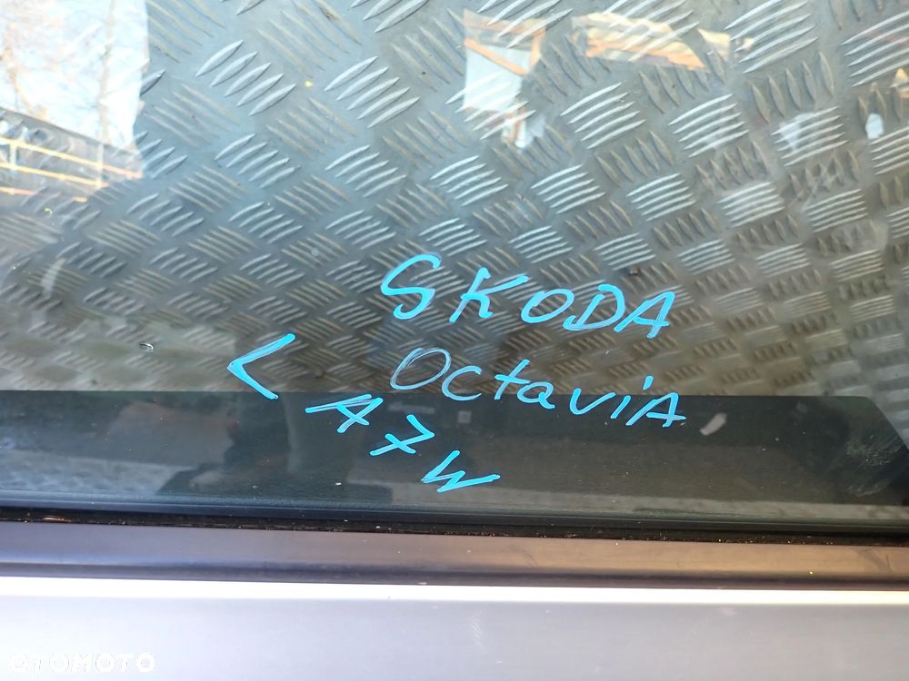 SKODA OCTAVIA III SEDAN KOD LAKIERU LA7W - ZDERZAK PRZÓD +MASKA +BŁOTNIK LEWY / PRAWY -  DRZWI LEWY /PRAWY PRZÓD /TYŁ - ZDERZAK TYŁ - 33