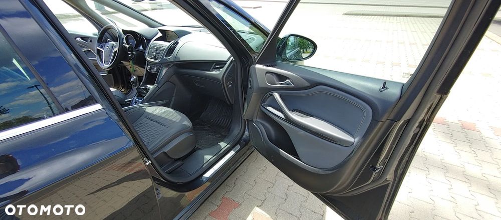 Opel Zafira 2.0 CDTI Cosmo EcoFLEX S&S - 27