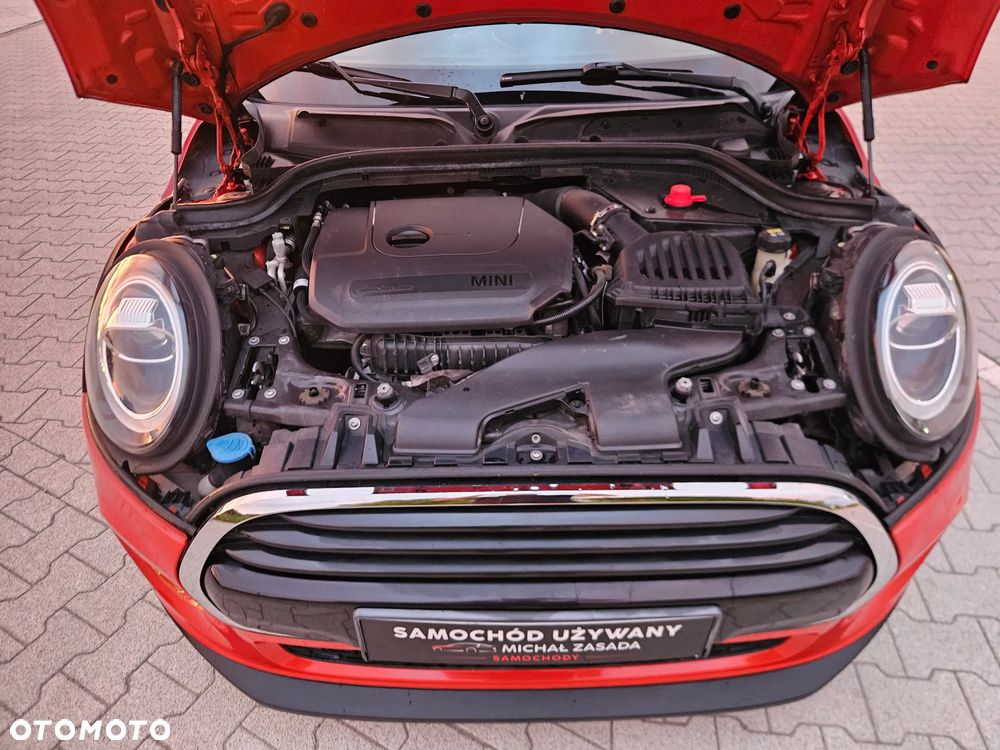 MINI Cooper Standard - 24