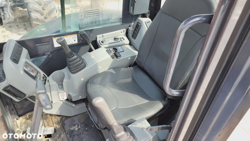 Kubota KX155-5 - 14