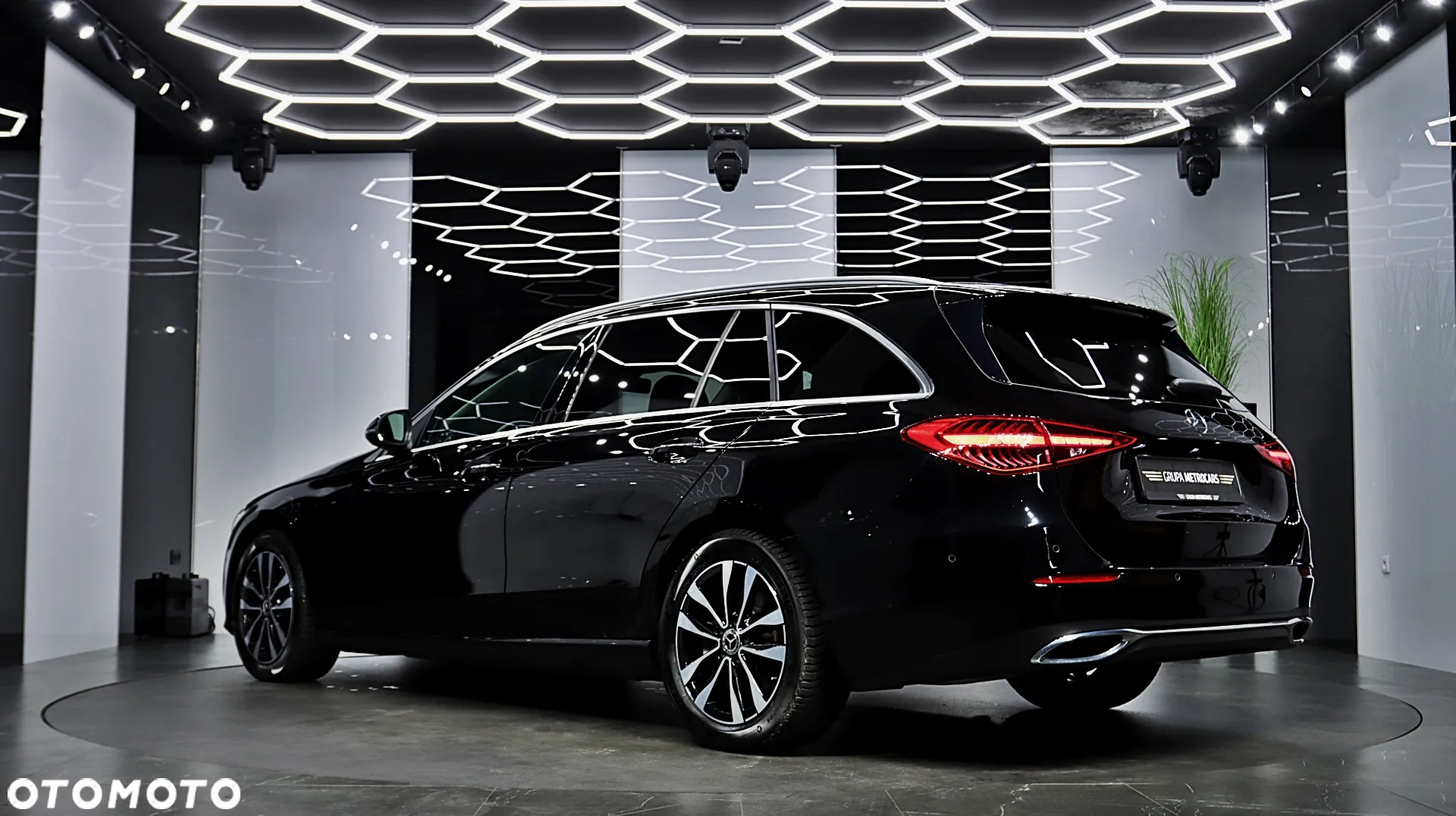 Mercedes-Benz Klasa C 200 d T 9G-TRONIC - 7