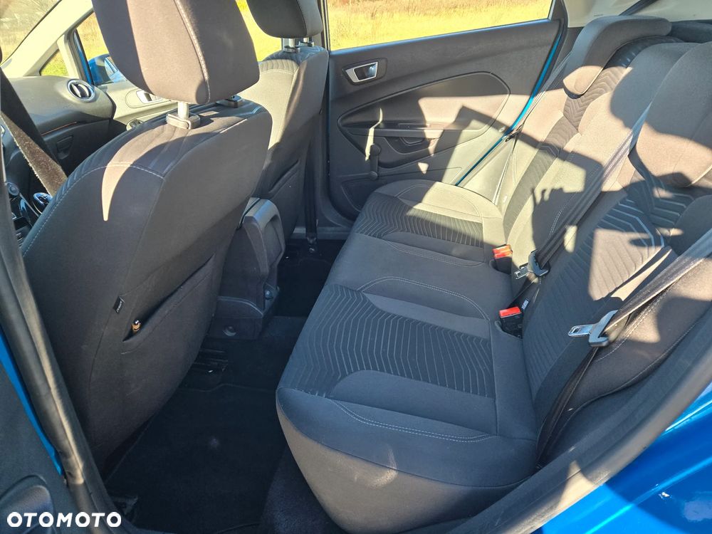 Ford Fiesta - 10