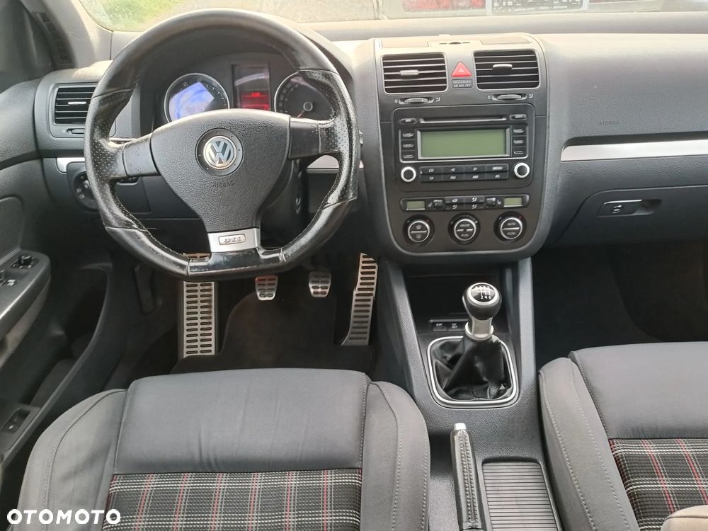 Volkswagen Golf 2.0 GTI - 16