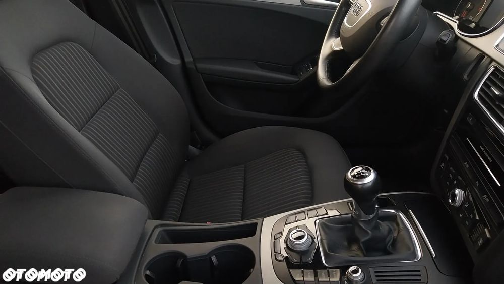 Audi A4 Avant 2.0 TDI DPF S line Sportpaket - 10