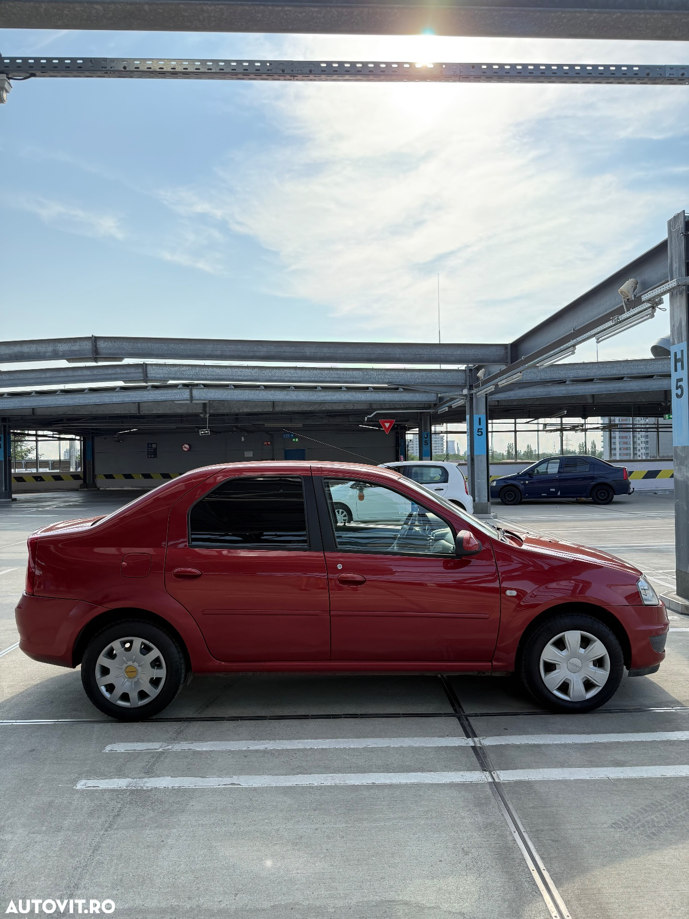 Dacia Logan 1.2 16V GPL Laureate - 9