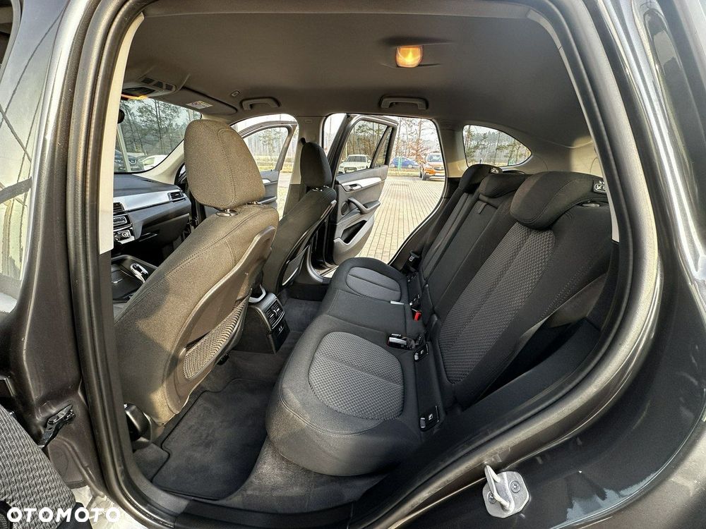BMW X1 xDrive18d Advantage - 12