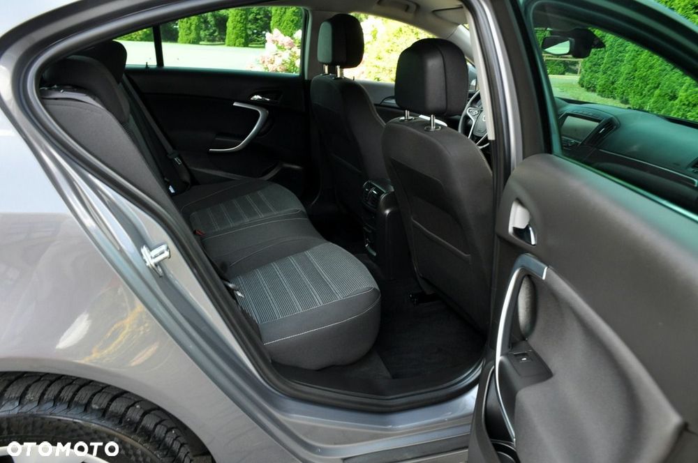 Opel Insignia - 19