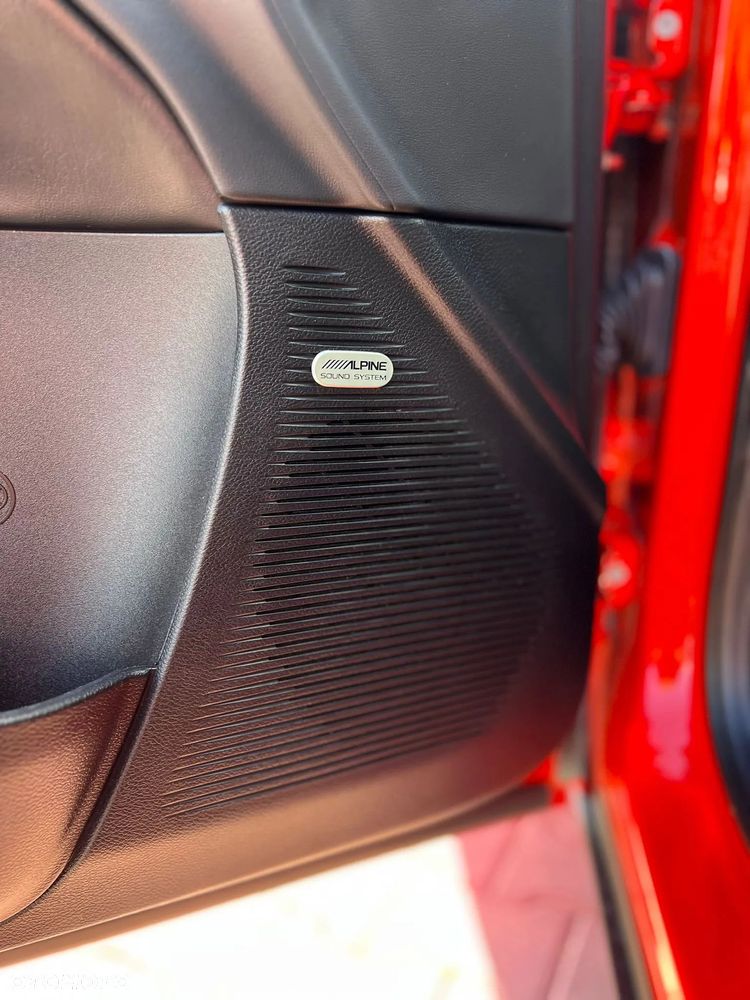 Dodge Challenger - 12