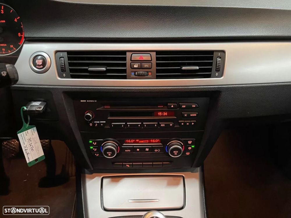 BMW 320 d Exclusive - 13