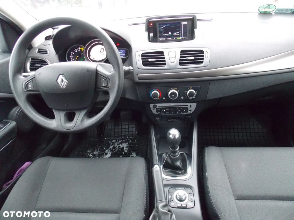Renault Megane ENERGY TCe 115 Start & Stop Bose Edition - 4