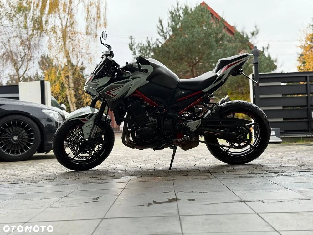 Kawasaki Z 900 - 25