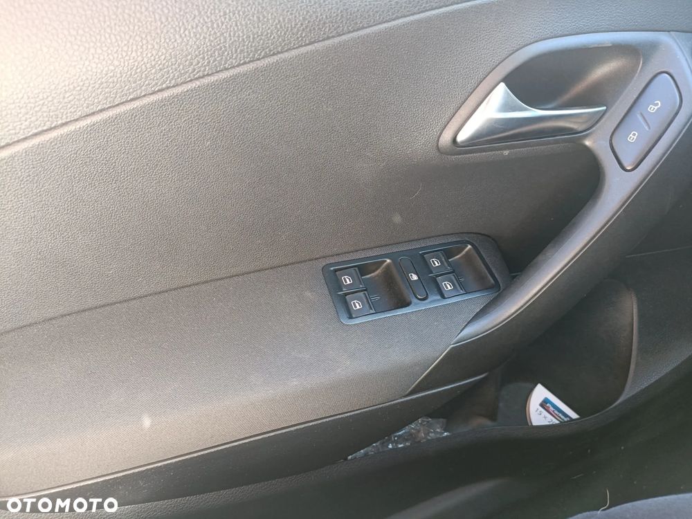 Volkswagen Polo - 10
