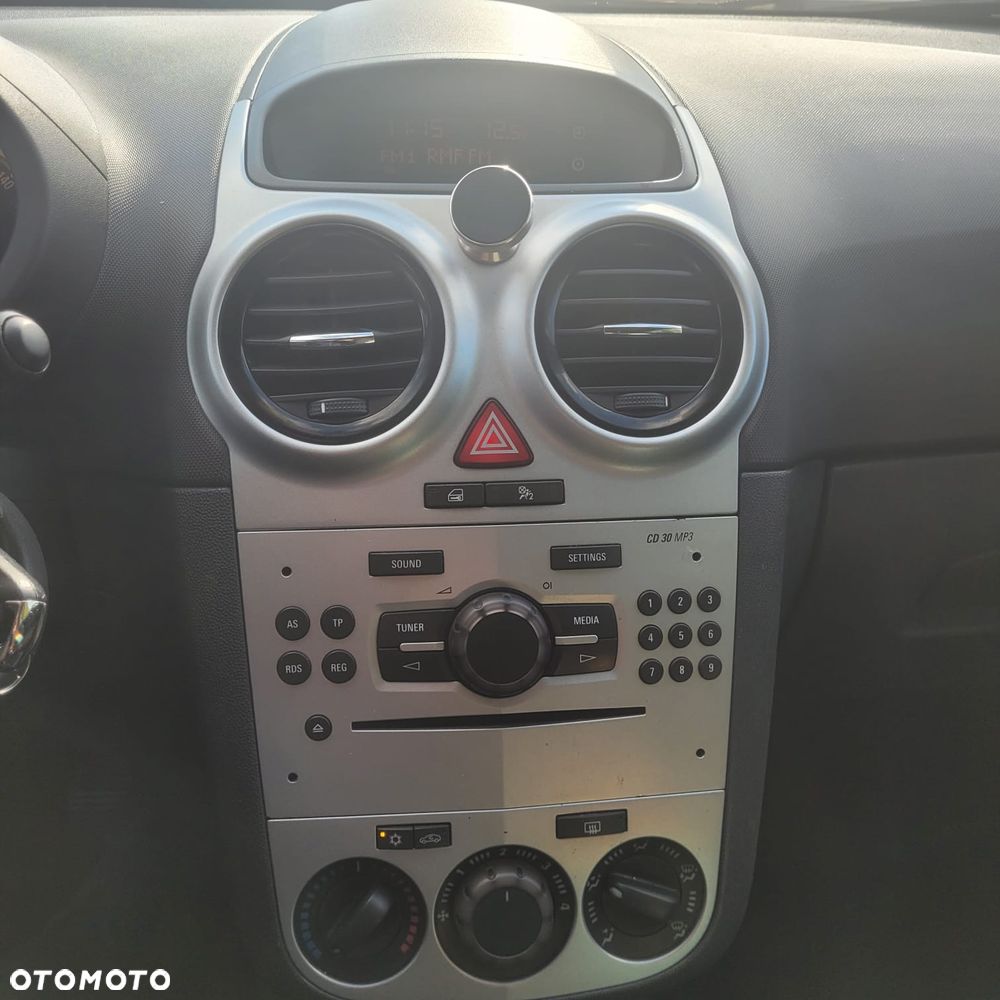 Opel Corsa - 17